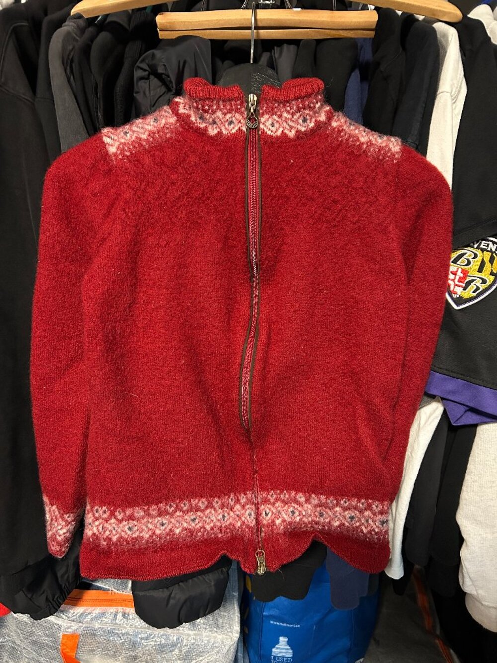 Dale of Norway Women's Red Knit 100% Wool made in Norway - Size L Fit S